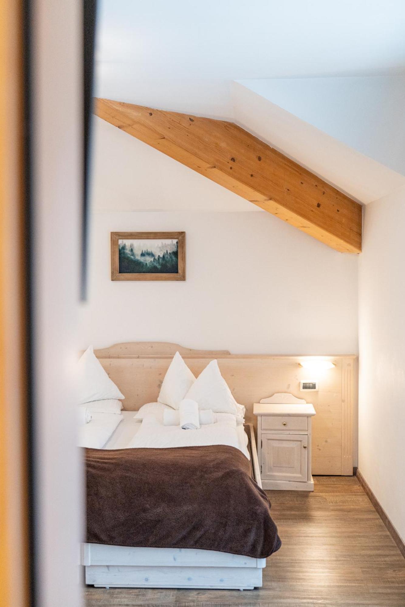 Hotel Europa Molveno Exteriör bild